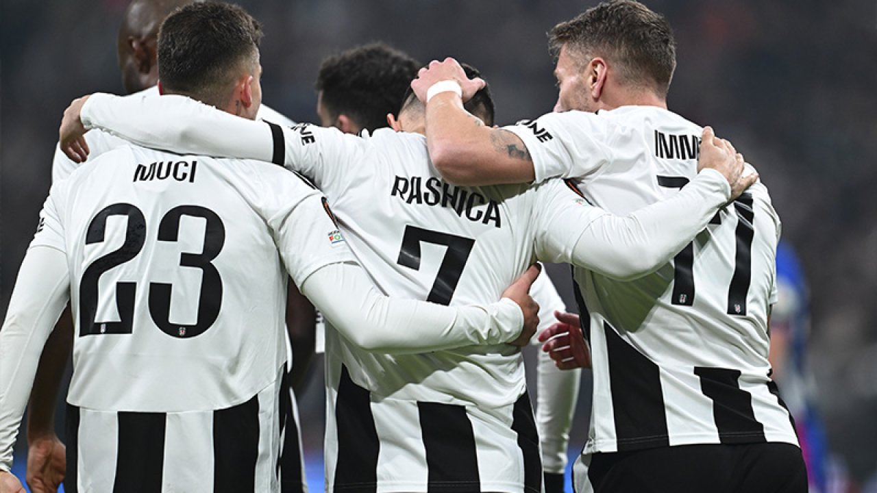 Beşiktaş'ın Konyaspor karşısındaki ilk 11'i açıklandı