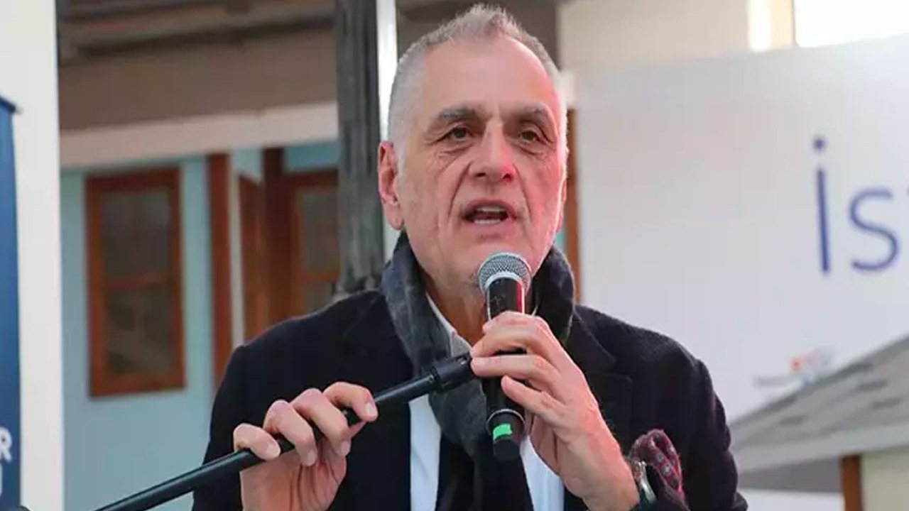 Hikmet Çinçin: 