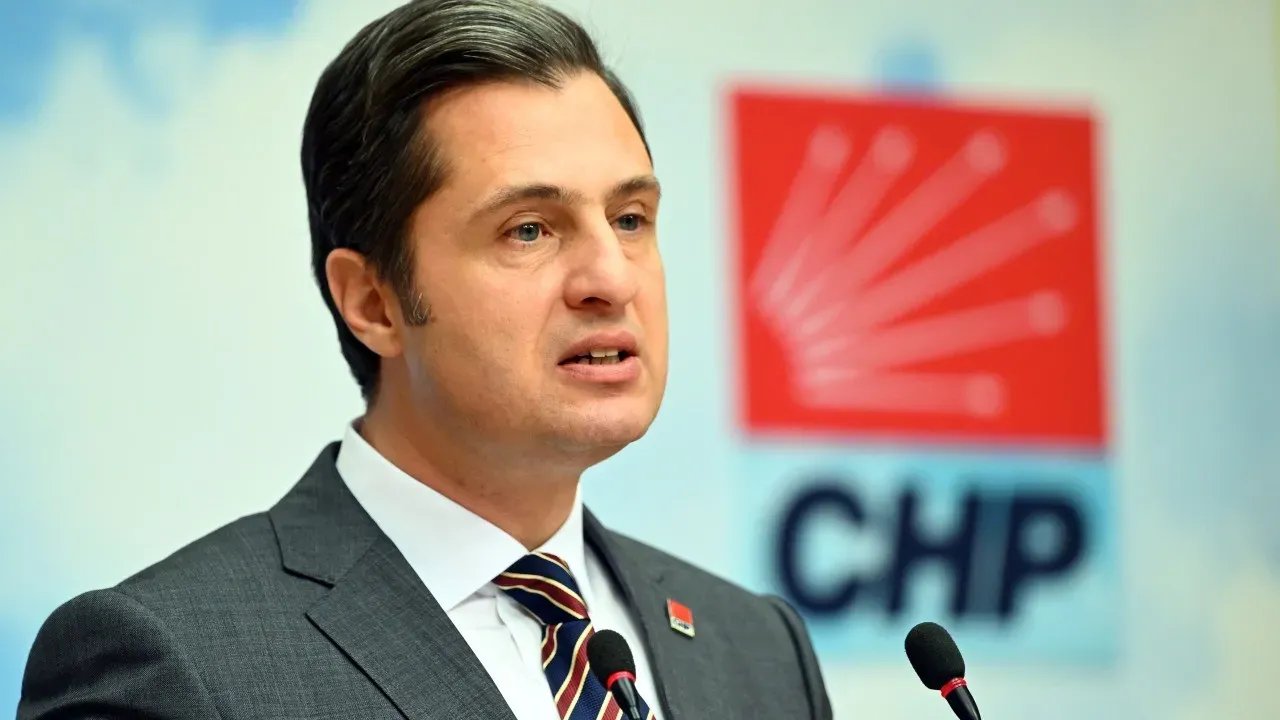 CHP Sözcüsü Deniz Yücel: Acizliklerini örtmek için artık hakaretlere başvuruyorlar