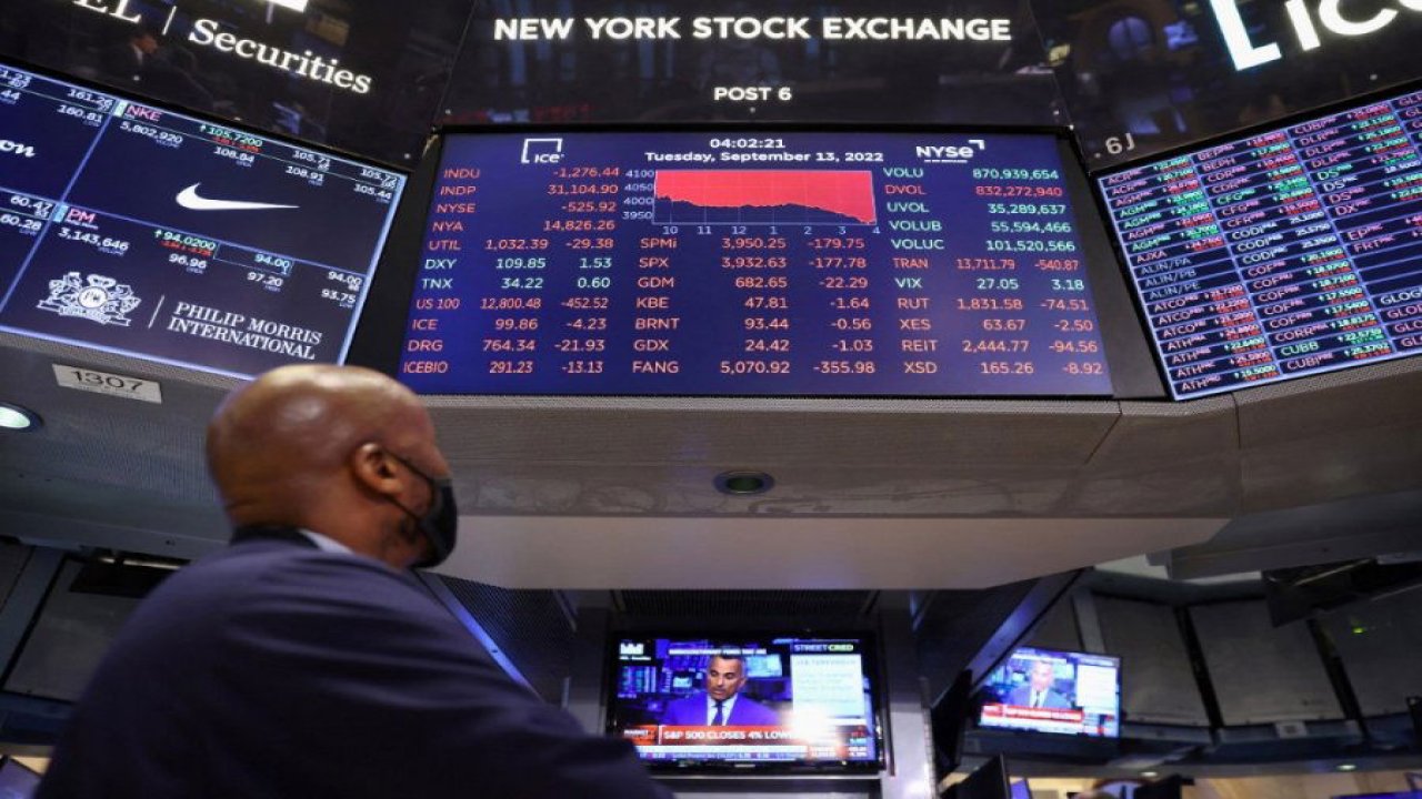 ABD-Çin ticaret gerilimi Wall Street’i etkiledi: Nasdaq ve S&P 500 düşüşte