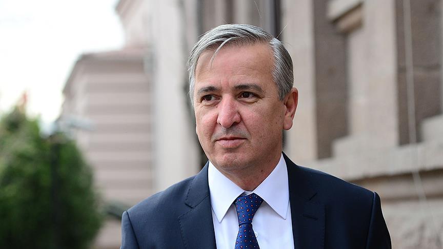 Erdoğan’ın eski metin yazarı Aydın Ünal’dan boykot yapanlara sert sözler