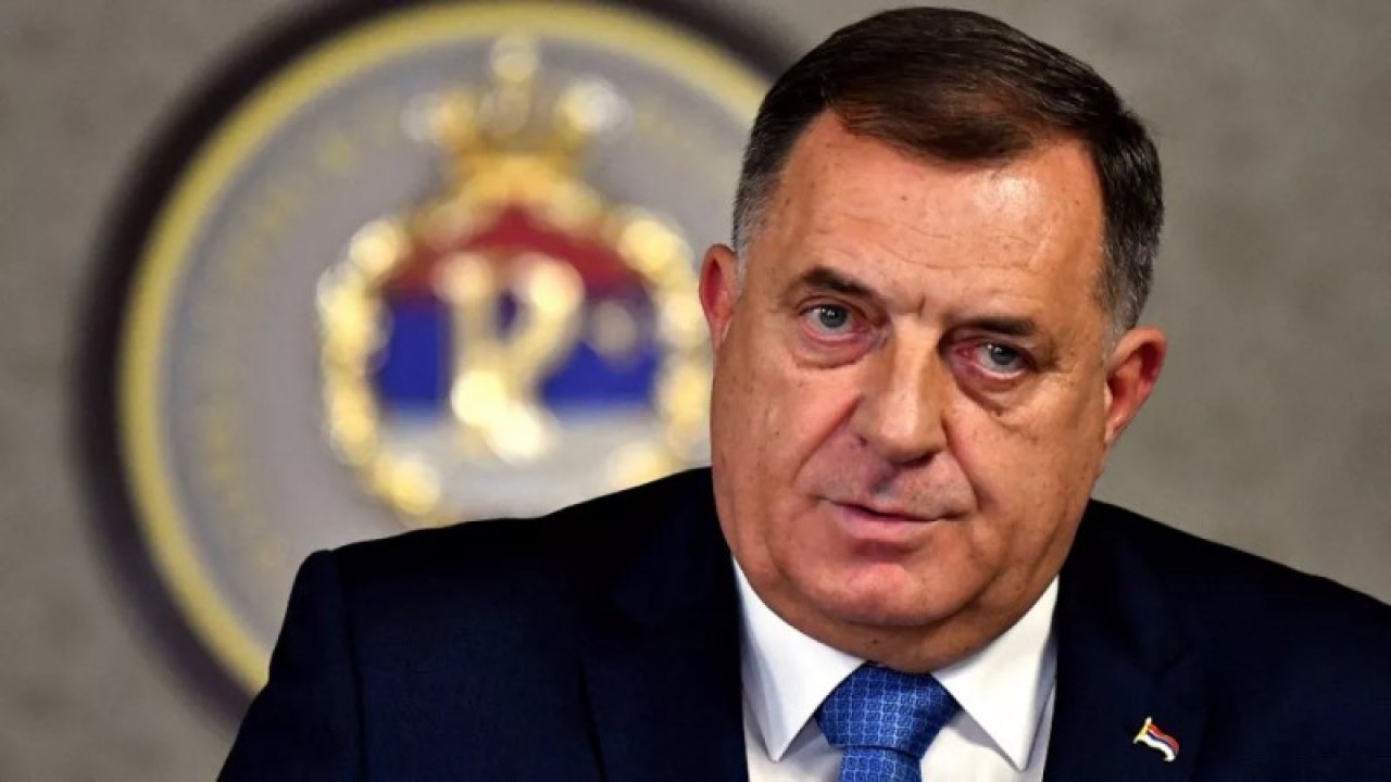 Sırp lider Dodik'e ülkeye giriş yasağı