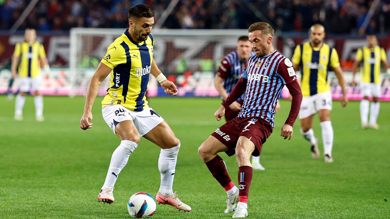 Fenerbahçe, Trabzonspor'u konuk ediyor: Kritik maçta heyecan dorukta
