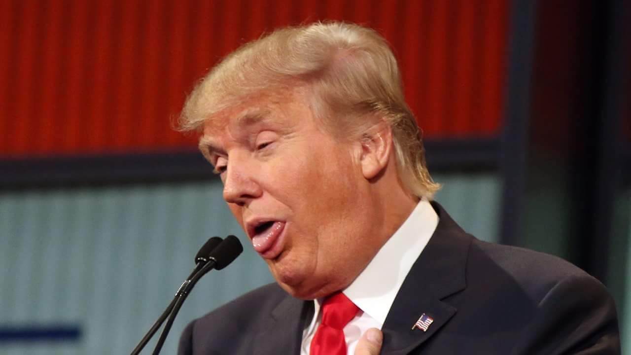 ABD başkanı Donald Trump, üniversite sınavına kendisi yerine başkasını girdirmiş