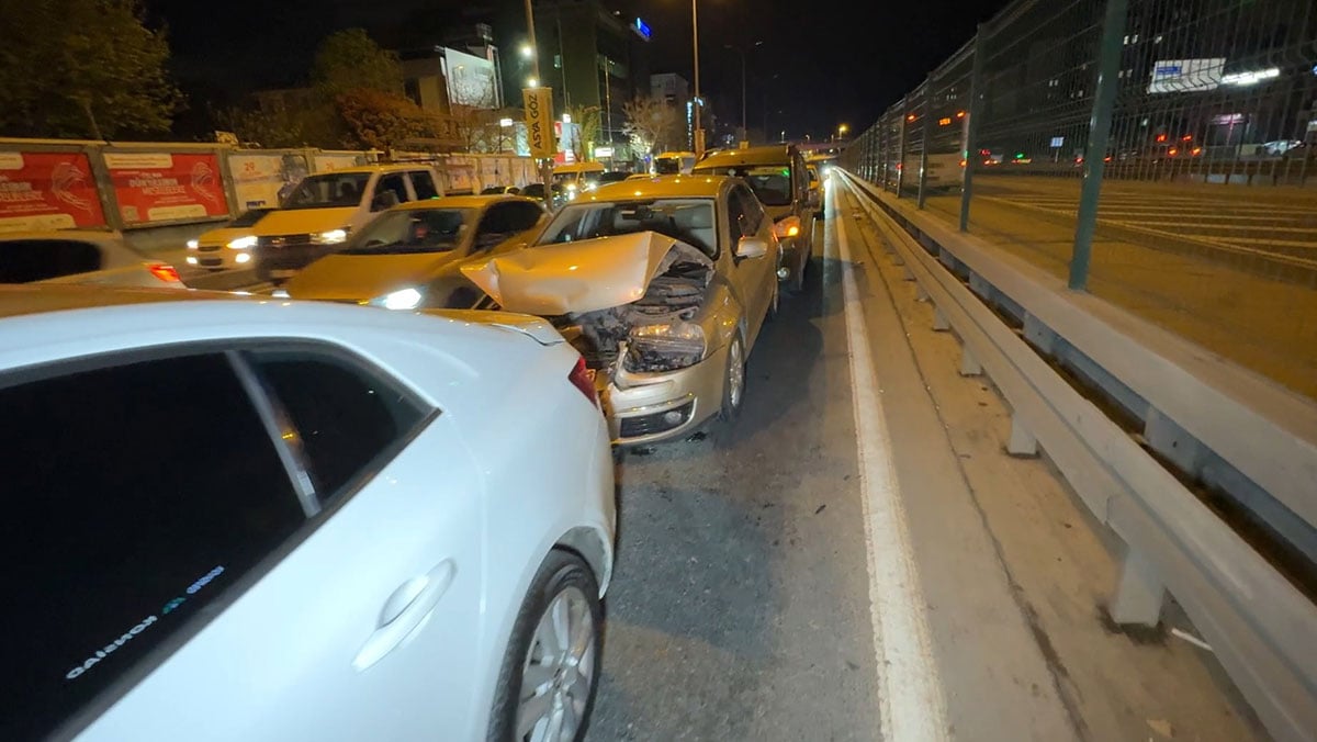 Avcılar'da zincirleme trafik kazası: 7 araç hasar gördü