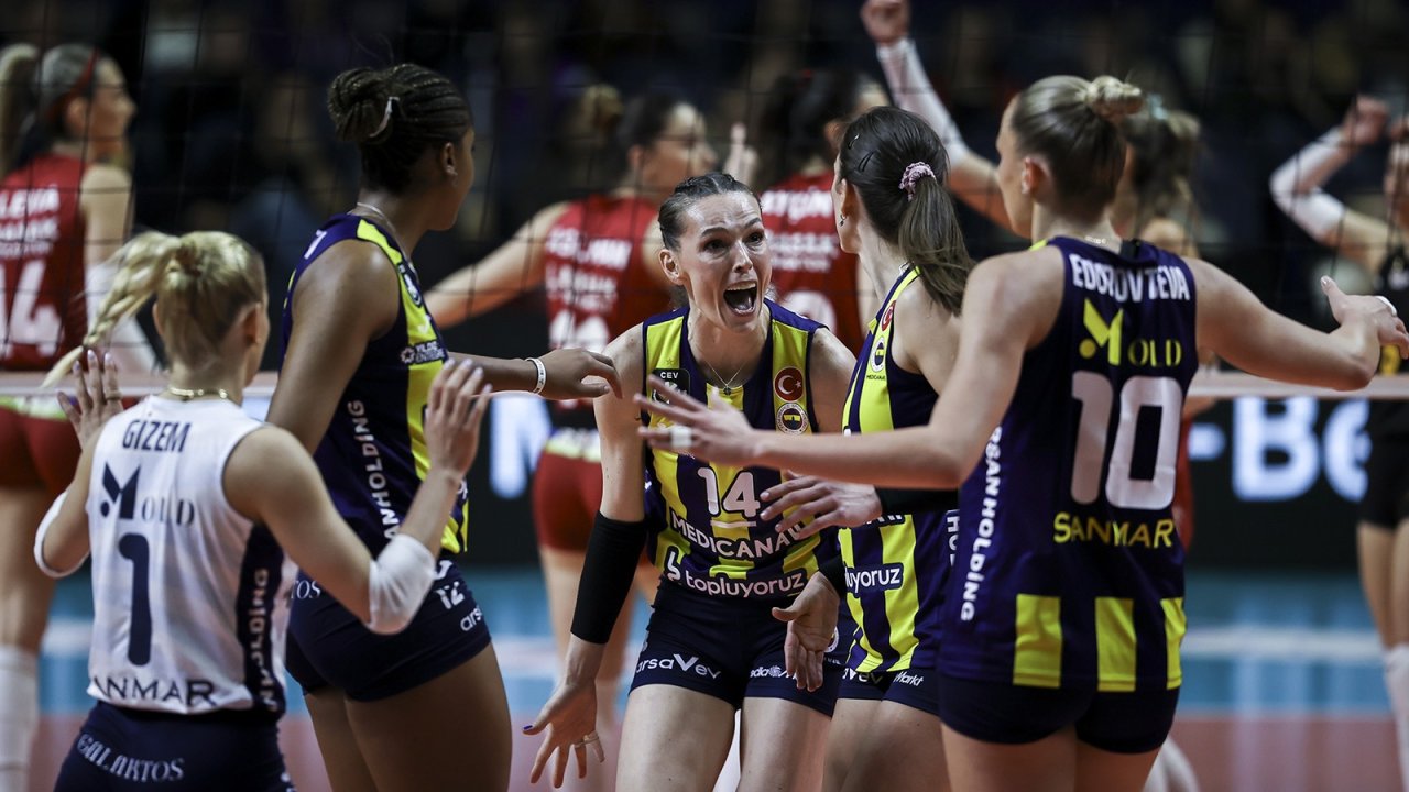 Sultanlar Ligi derbisinde Fenerbahçe'den harika bir geri dönüş