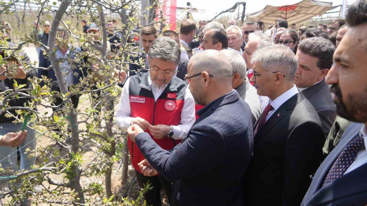 Bakan Yumaklı: 'Sigortası olmayan, ÇKS’ye kayıtlı üreticinin masrafı karşılanacak'