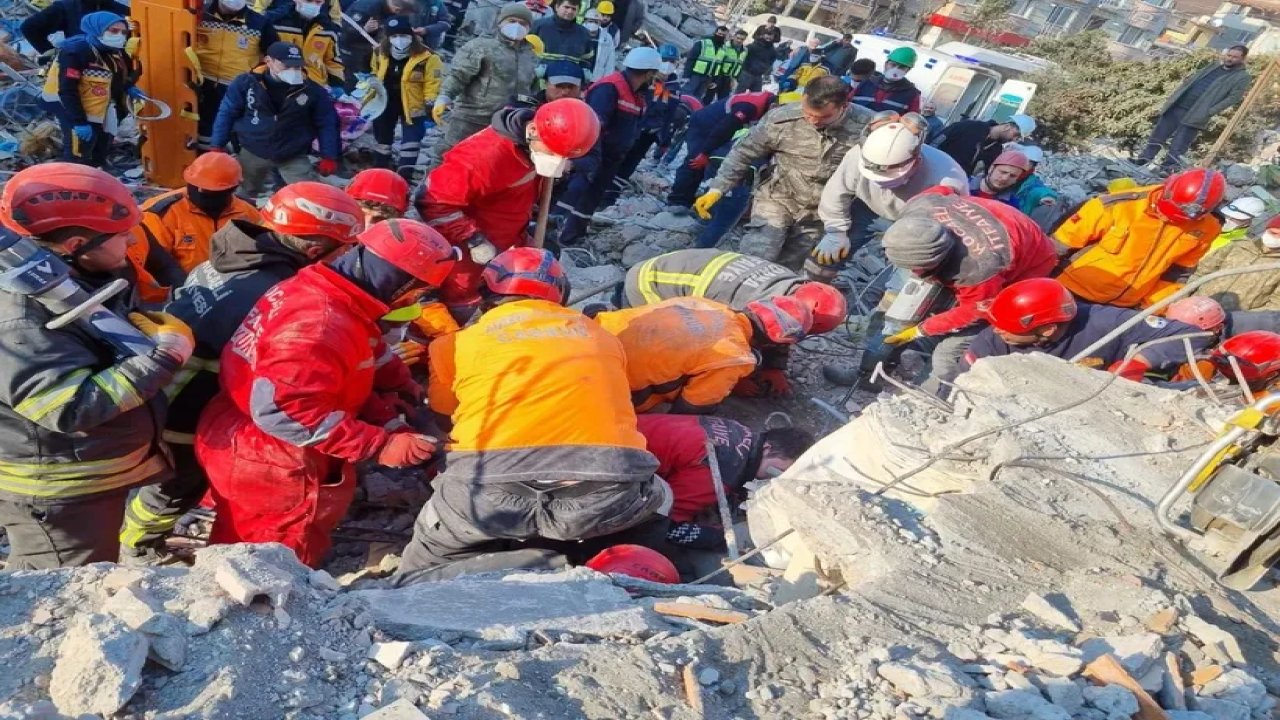 MTA, Güncellenmiş Diri Fay Haritalarını Yayınladı: 45 İl ve 110 İlçe Fay Hattı Üzerinde Yer Alıyor