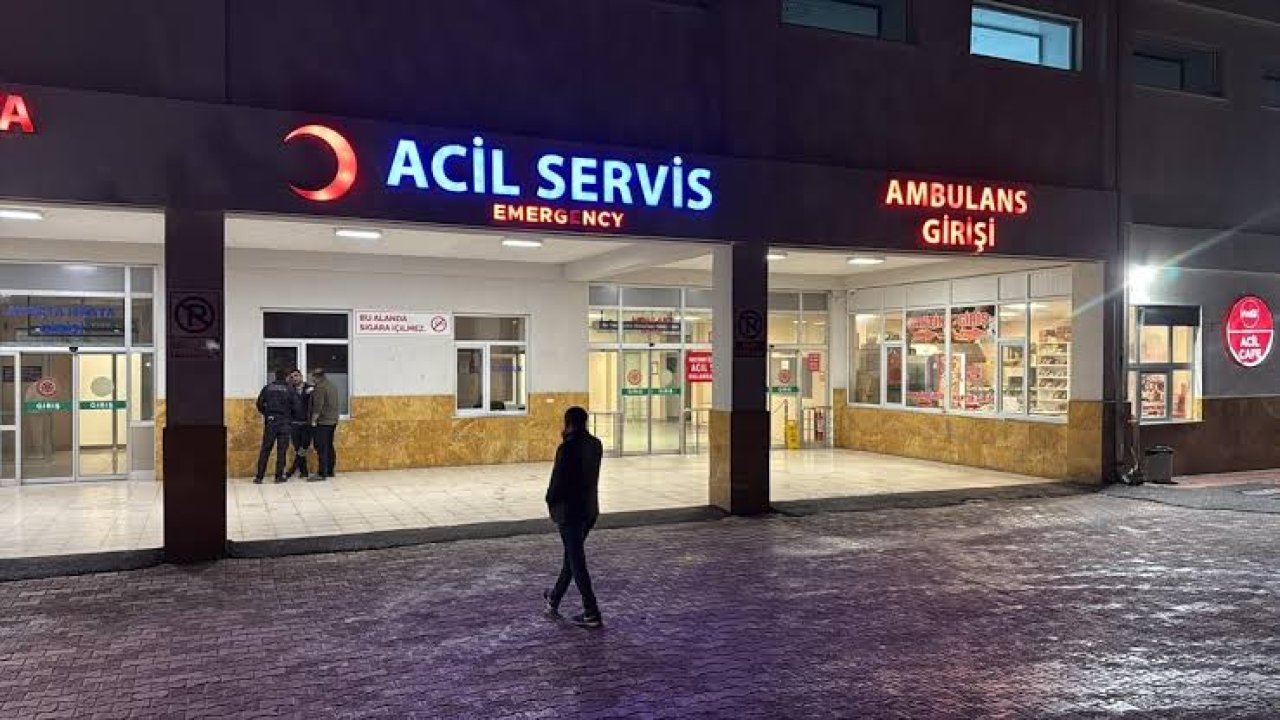 Sivas'ta 'gıda zehirlenmesi' şüphesi; 53 üniversite öğrencisi hastaneye kaldırıldı