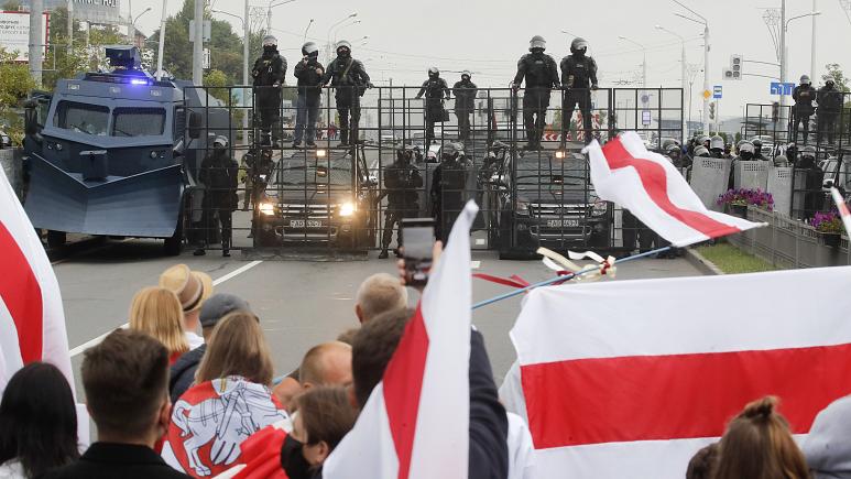İstifaya karşılık Belarus'ta baskılar devam ediyor !