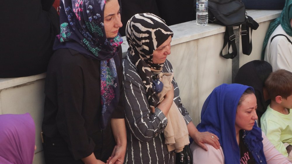 İstanbul’da 5 yaşındaki Metehan Kirazlı servis minibüsünün altında kalarak hayatını kaybetti