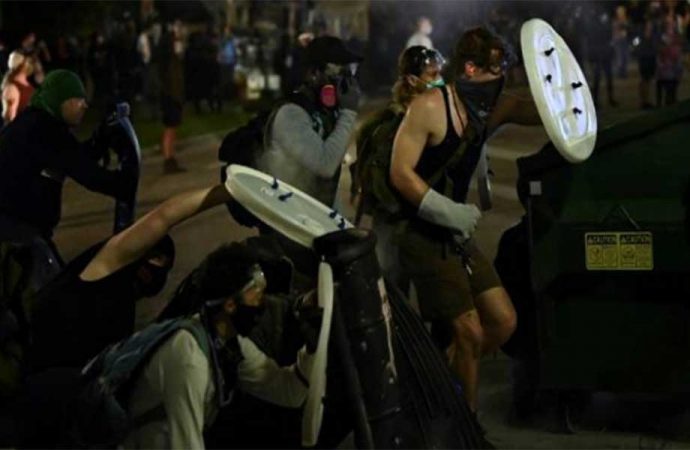 ABD'de gerilim arttı! Trump protestolara müdahale için ulusal muhafızlar gönderecek