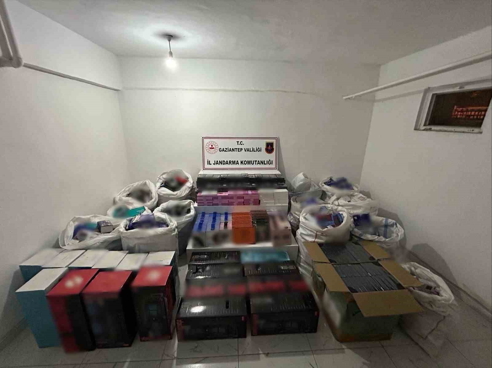 Gaziantep’te gümrük kaçağı teknoloji ürünlerine büyük darbe!