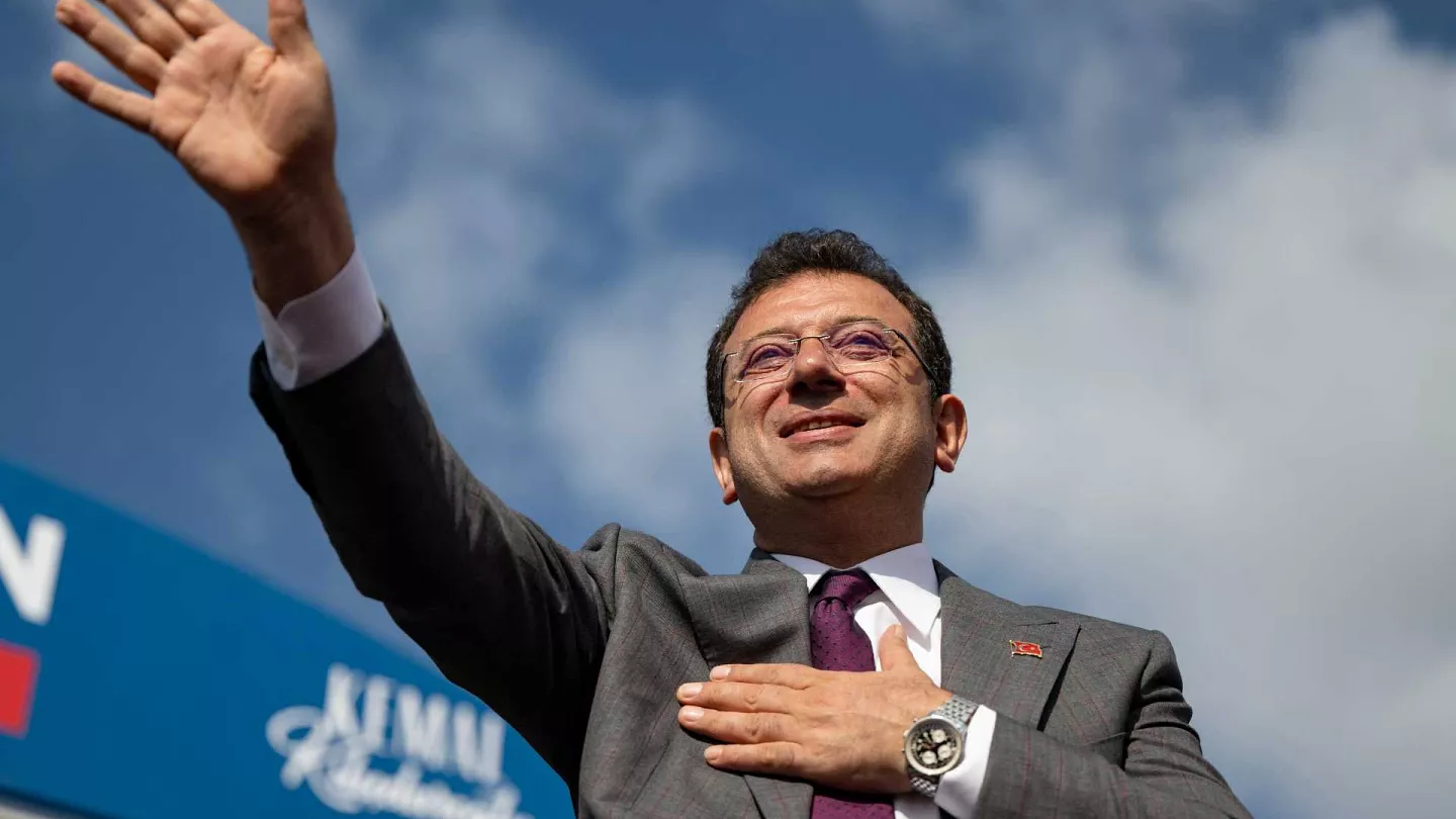 Mecliste Tansiyon Yükseldi: 'Burası İstanbul Değil!' Diyerek Mikrofonu Kapattı