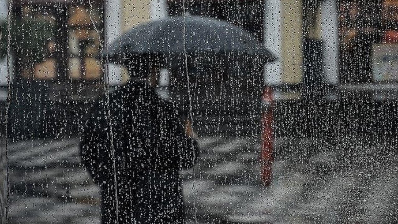 AKOM’dan İstanbul için uyarı: Gök gürültülü sağanak bekleniyor!