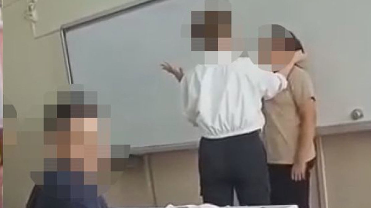 Pendik’te ortaokulda öğretmenden öğrenciye şiddet: MEB müfettiş görevlendirdi