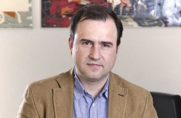 Fatih Portakal'ın yerine gelen Selçuk Tepeli'den ilk icraat!