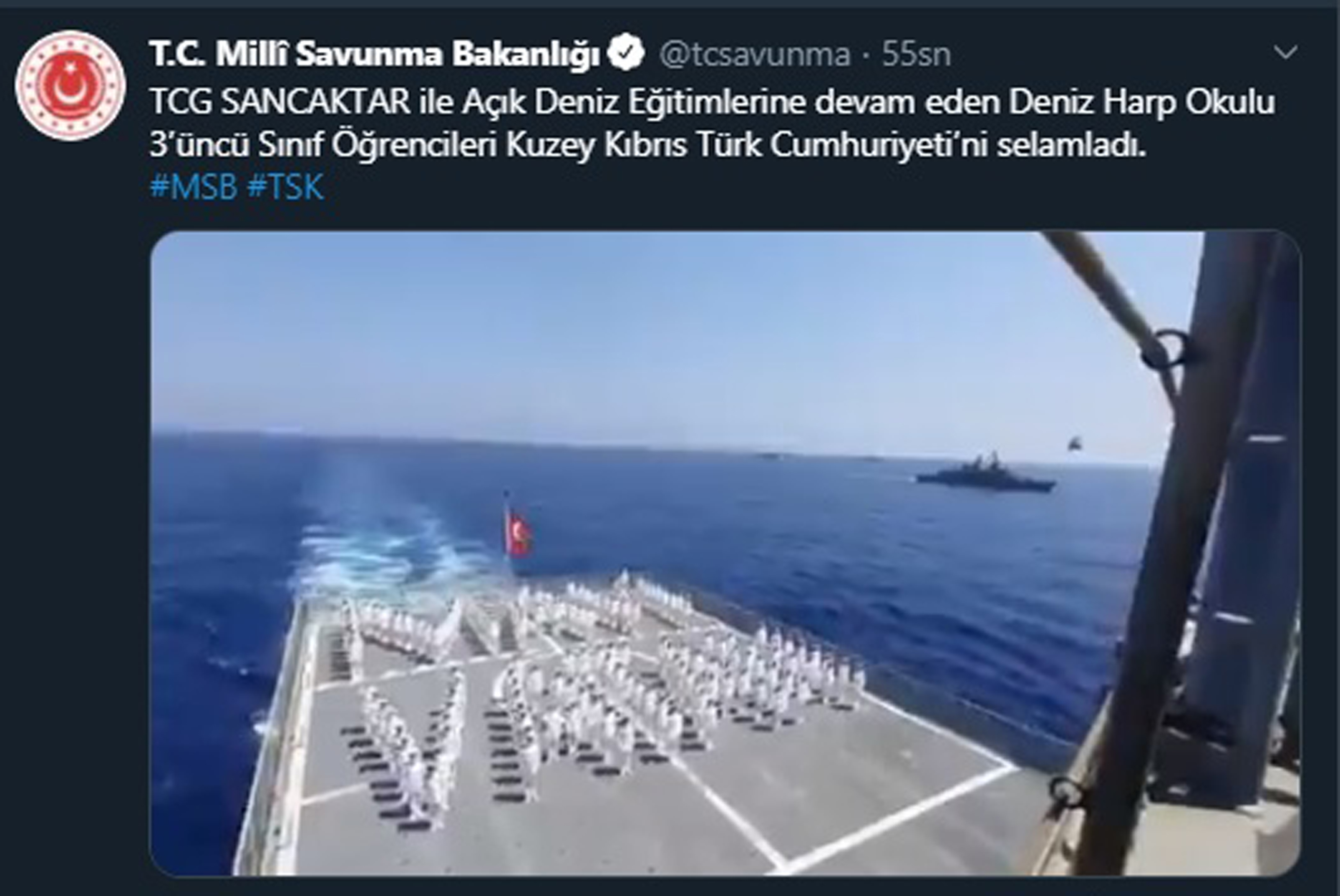 Deniz Harp Okulu öğrencileri KKTC'yi selamladı