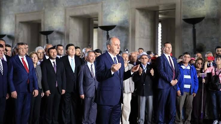 İnce'den Anıtkabir'de slogan atılmasına sert tepki: rezilliktir, saygısızlıktır!