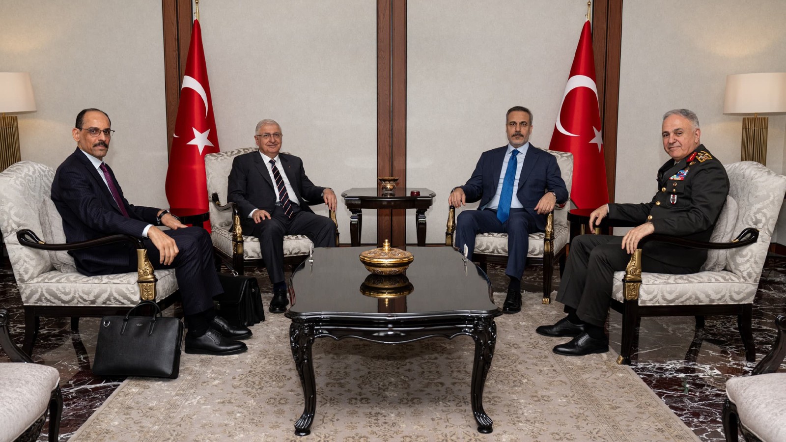 Dışişleri'nde kırmızı alarm: Fidan, Güler, Kalın ve Gürak kritik zirvede