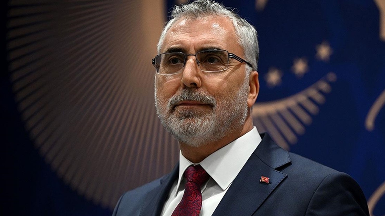 Işıkhan’dan medya ve istihdama çift yönlü mesaj