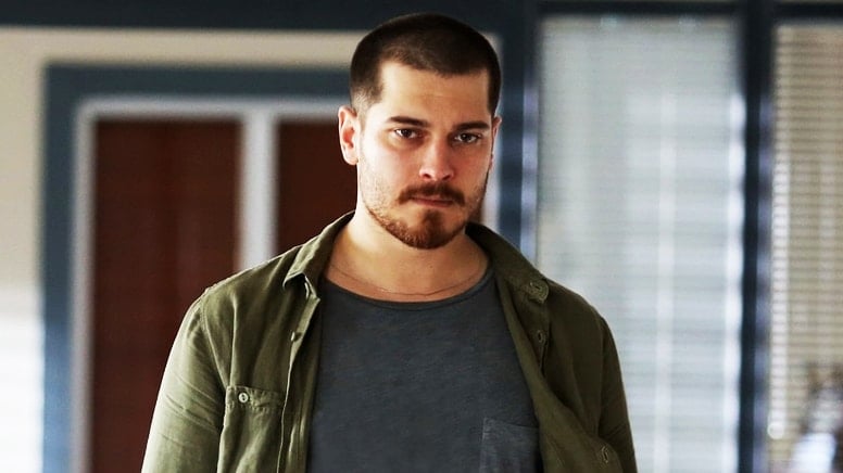 Çağatay Ulusoy Çifte Vatandaş Oldu: Bulgaristan Kimliğini Aldı