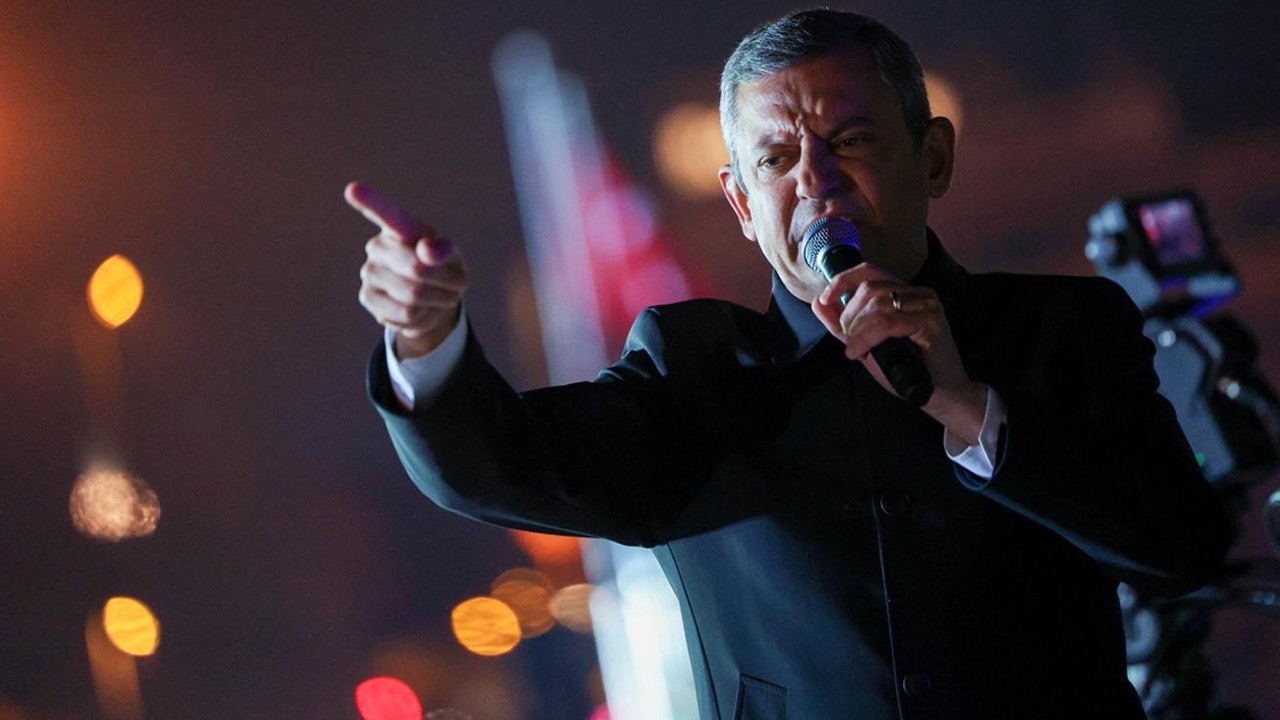 Özgür Özel, Muhittin Böcek'i cezaevinde ziyaret etti
