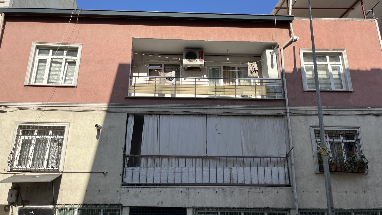 Bağcılar’da şüpheli ölüm: Misafir olarak kaldığı evde ölü bulundu