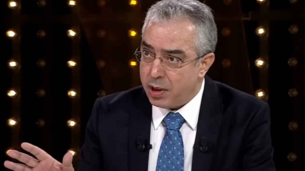 Mehmet Uçum’dan Çarpıcı Açıklama: Referandumsuz Anayasa Olmaz!