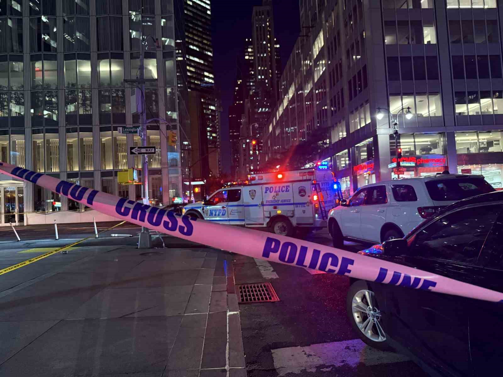 New York’un Kalbinde Kanlı Saldırı: 6 Ölü, Saldırgan İntihar Etti