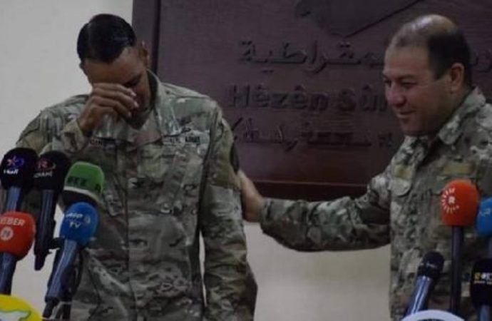 Görev süresi sona eren ABD'li komutan YPG'yi destekleyemeyeceği için ağladı!