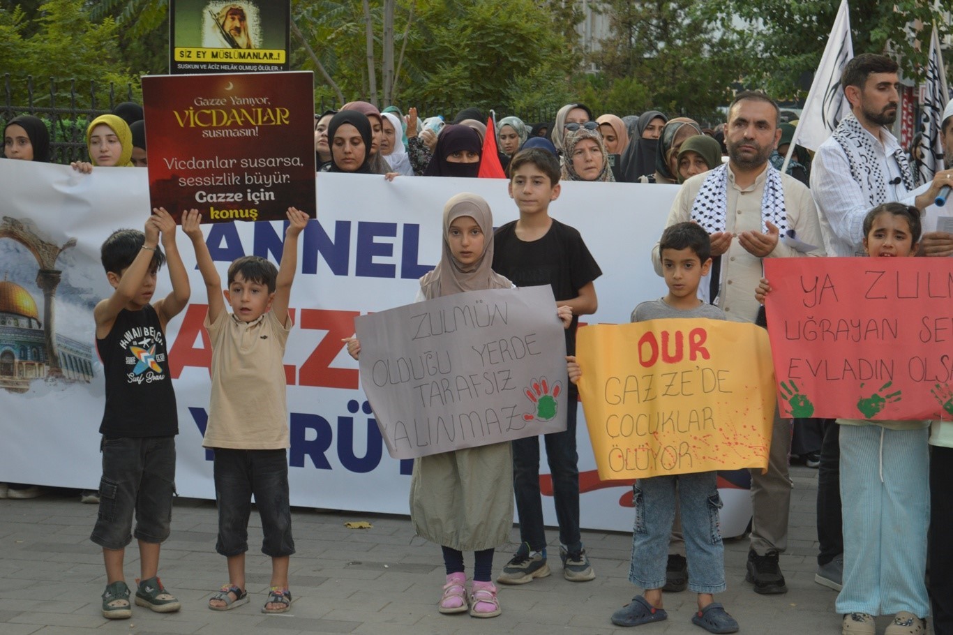 Gazze kan ağlarken Siirt’ten vicdan haykırışı