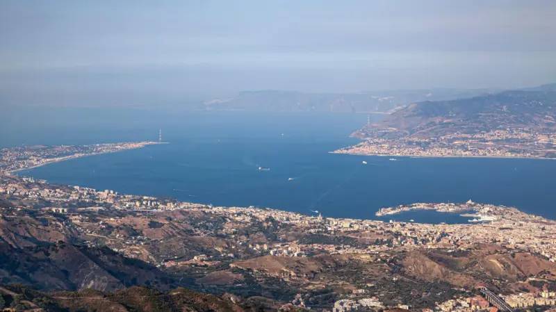 Sicilya'yı Anakaraya bağlayacak köprüye tarihi onay!