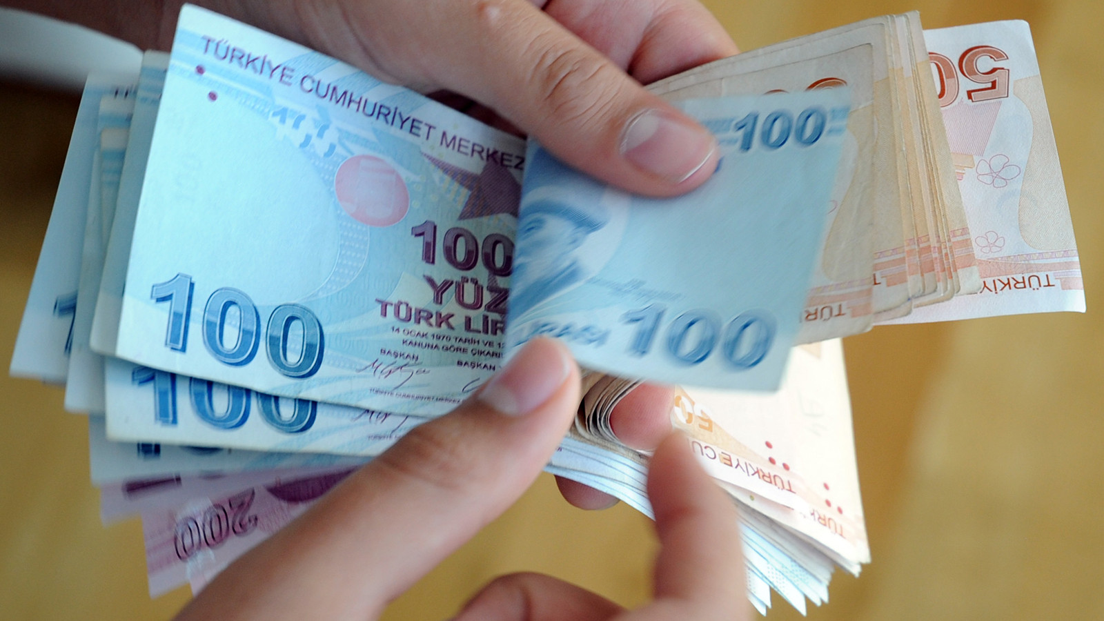 İlk kez üniversiteye gideceklere 10 bin TL cebinize destek!