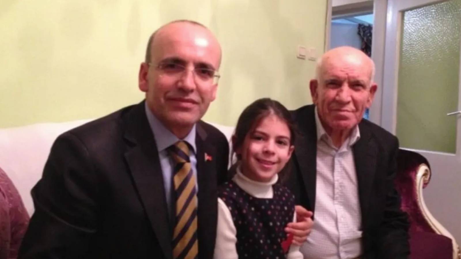 Hazine Bakanının abisi 80 yaşında hayata veda etti, eğitim dünyasında büyük kayıp