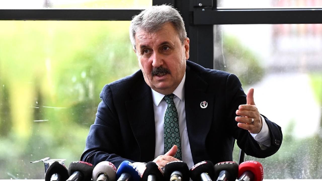Asgari Ücrette Zam Beklentisi Büyüyor! Takvim Öne Çekilebilir: Milyonları Heyecanlandıran Açıklama!