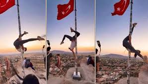 Sosyal medyada infial yarattı: Bayrak direğinde dans eden kişiye suç duyurusu