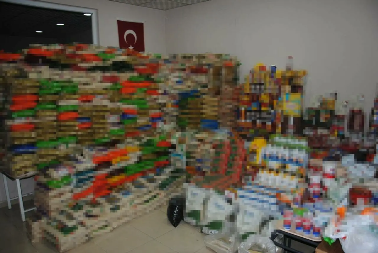 Şanlıurfa'da Halk Sağlığını Tehdit Eden 2 Ton Gıda Ele Geçirildi