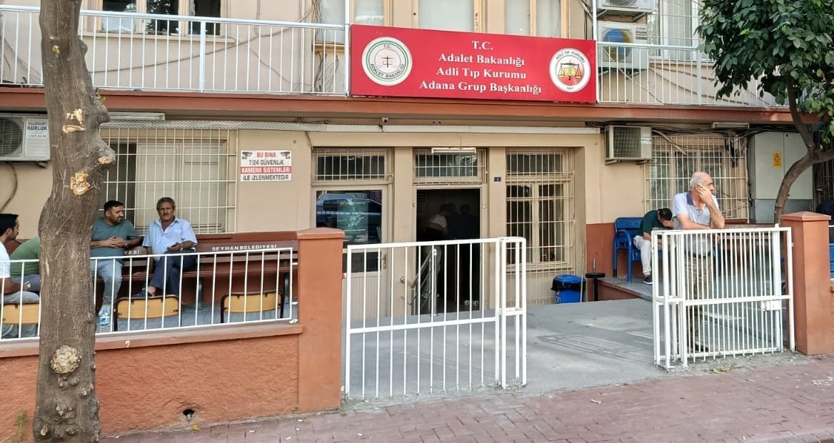 Adana’da sokak ortasında kanlı hesaplaşma
