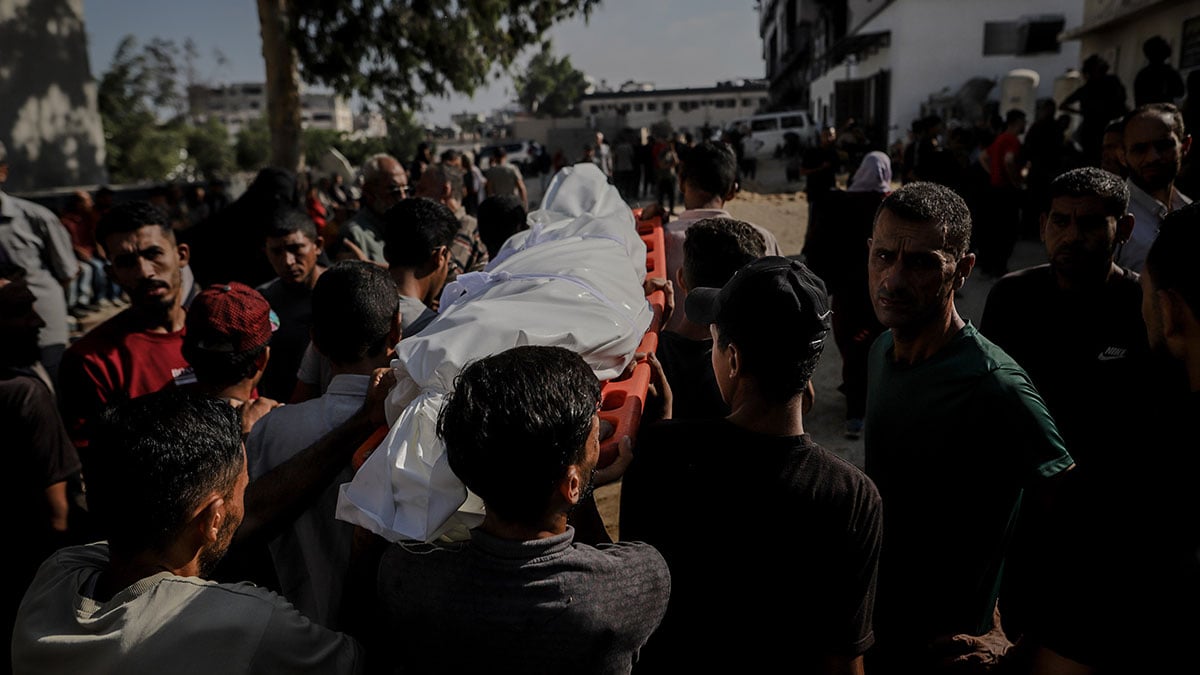 İsrail, Gazze'de İnsani Yardım Bekleyenler Dahil 22 Filistinliyi Öldürdü