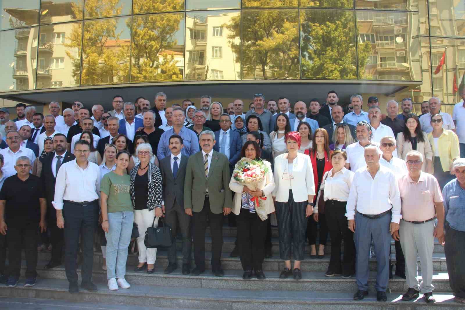MHP Aydın İl Başkanı'ndan Özlem Çerçioğlu'na 