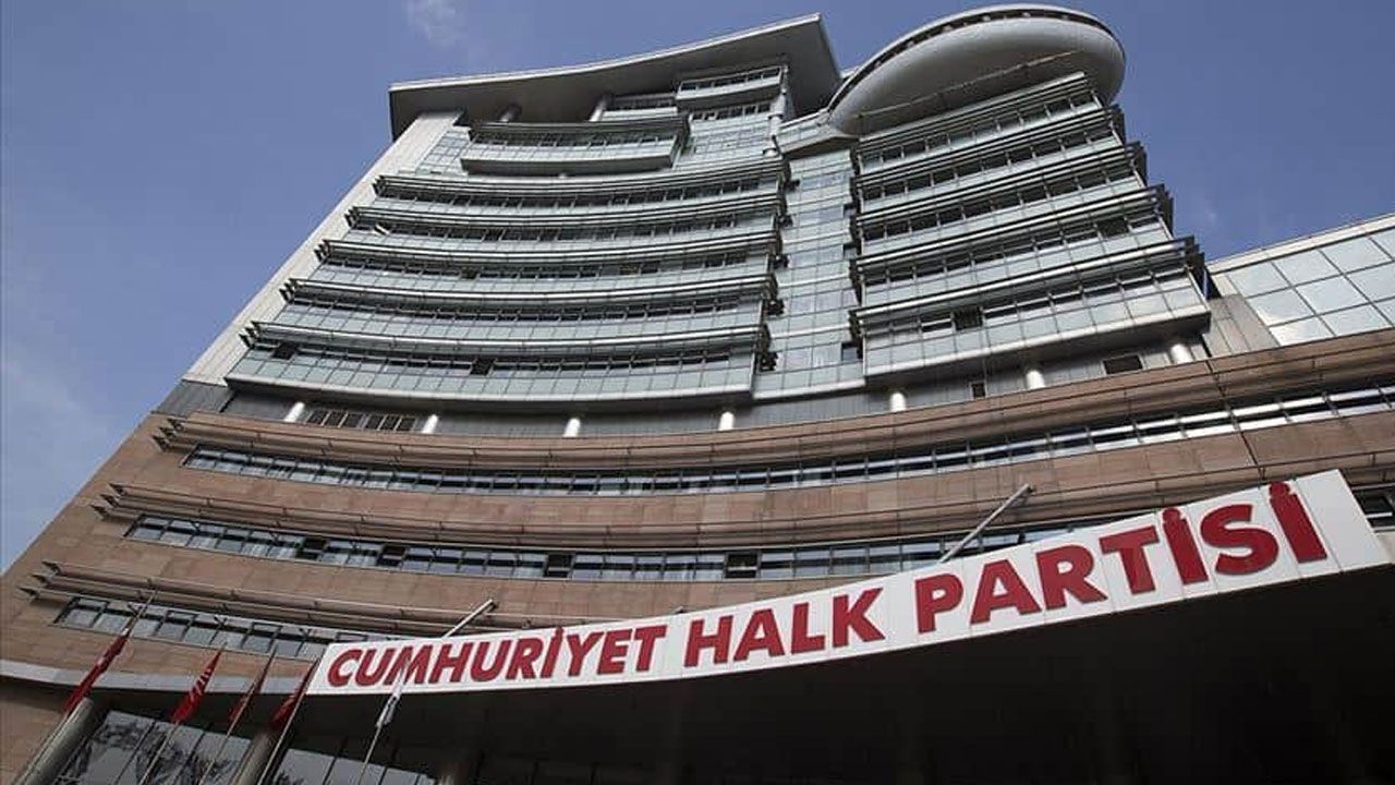 CHP'de iki ilçede yönetim değişikliğine gitti