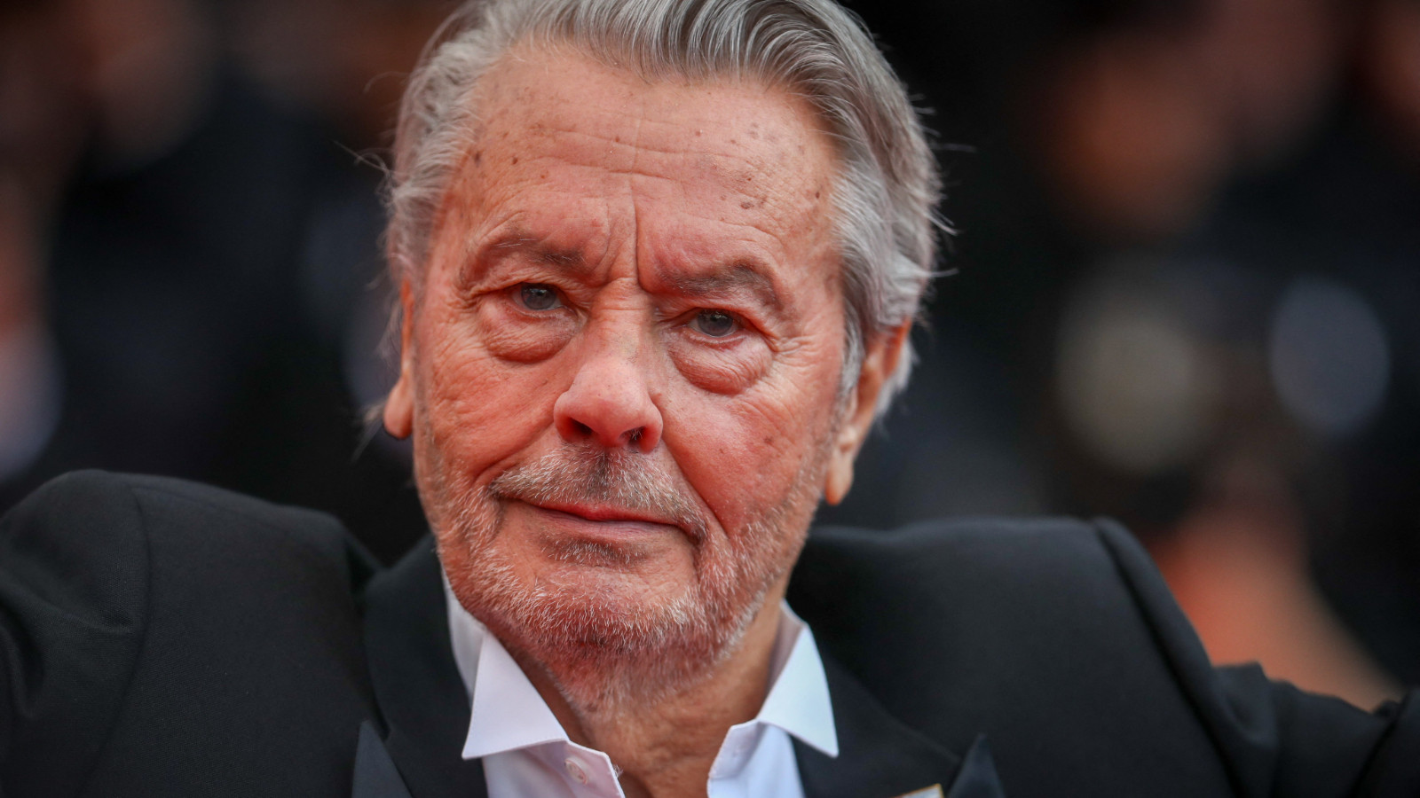 Alain Delon’un Vasiyeti Çocukları Karşı Karşıya Getirdi