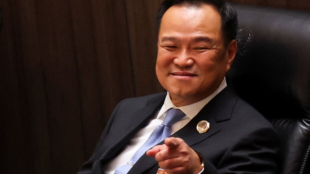 Tayland'ın Yeni Başbakanı Anutin Charnvirakul Oldu