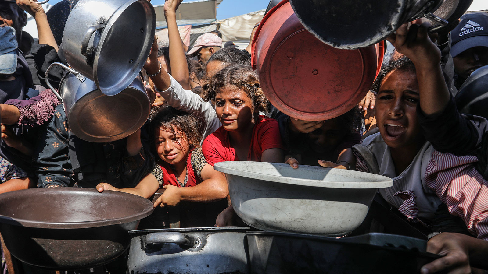 Gazze'de Açlıktan Ölenlerin Sayısı 382'ye Yükseldi