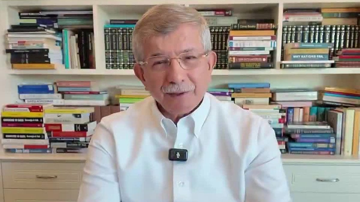 Ahmet Davutoğlu'ndan Erdoğan-Trump Görüşmesi Yorumu