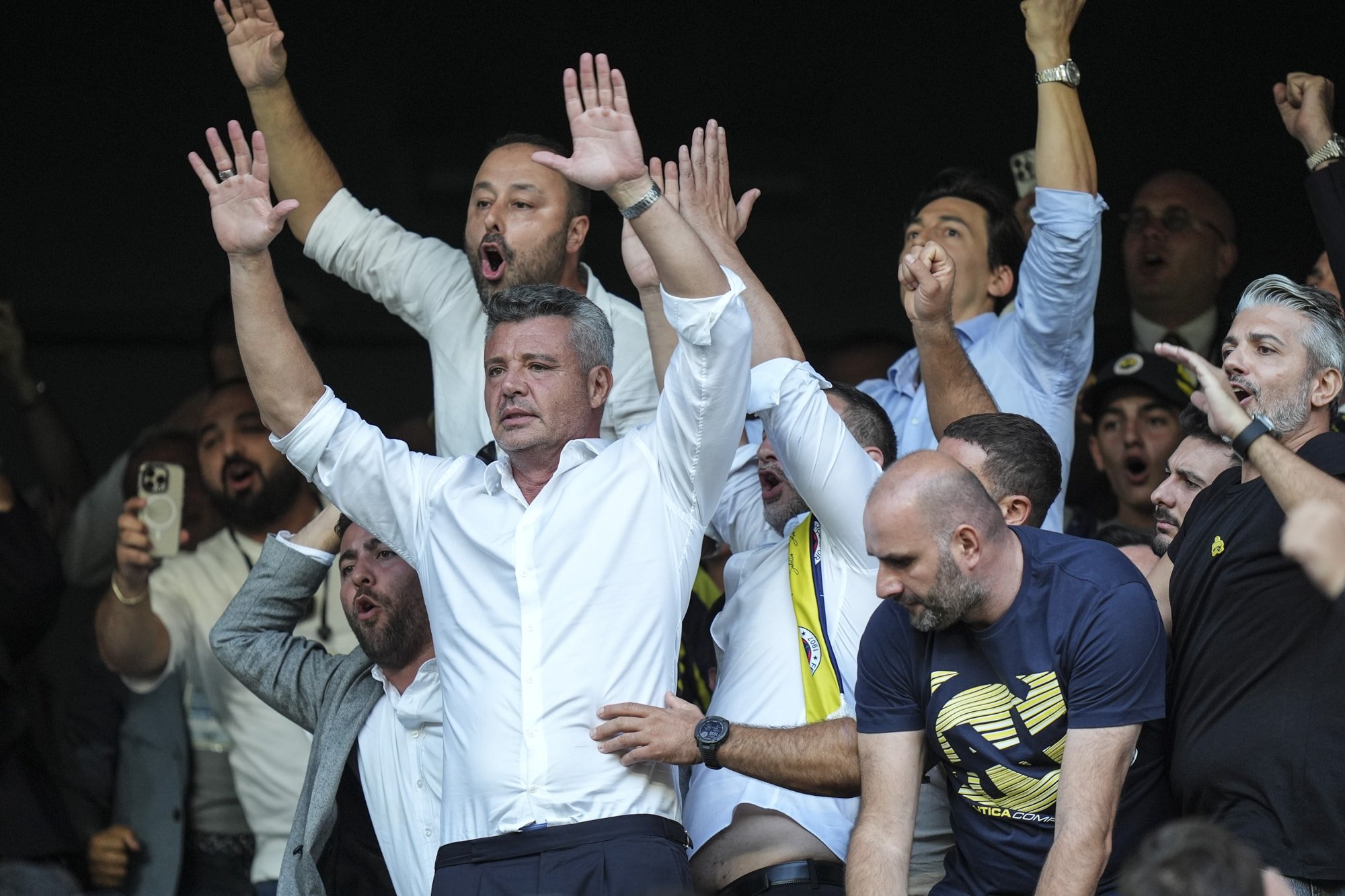 Fenerbahçe’de yeni dönem başlıyor: Sadettin Saran mazbatasını alıyor