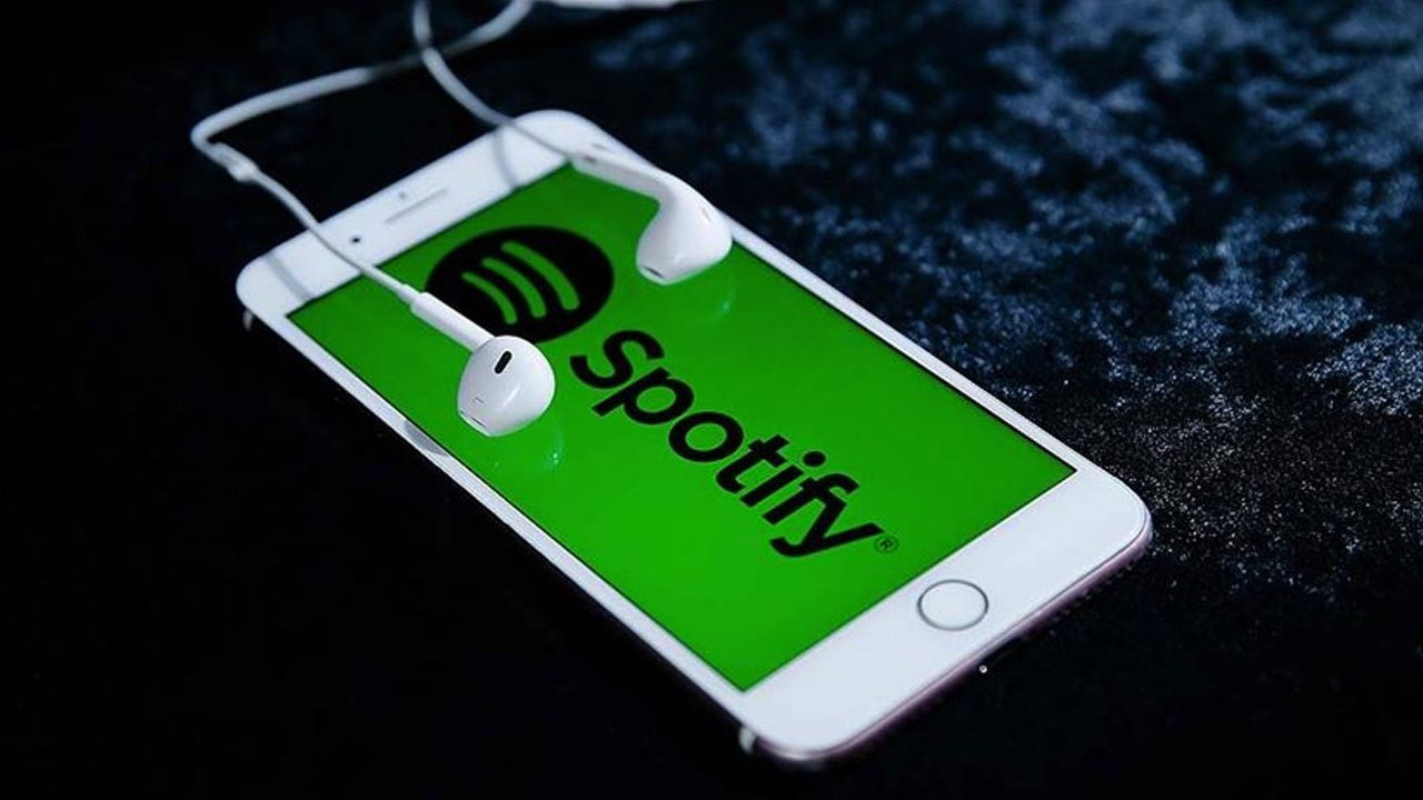 Spotify CEO'su Daniel Ek Görevini Bırakıyor: Hisseler Düşüşle Tepki Verdi