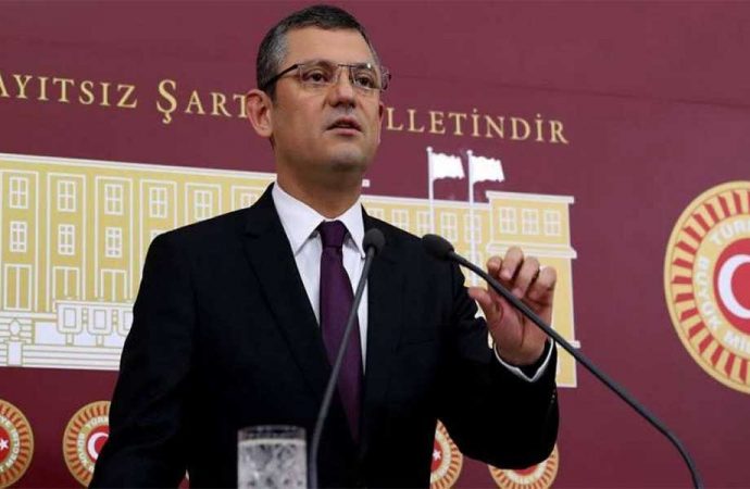 Cumhurbaşkanı'nın etkinliği karar erteletti: CHP'li Özel: Sanki muz cumhuriyeti!