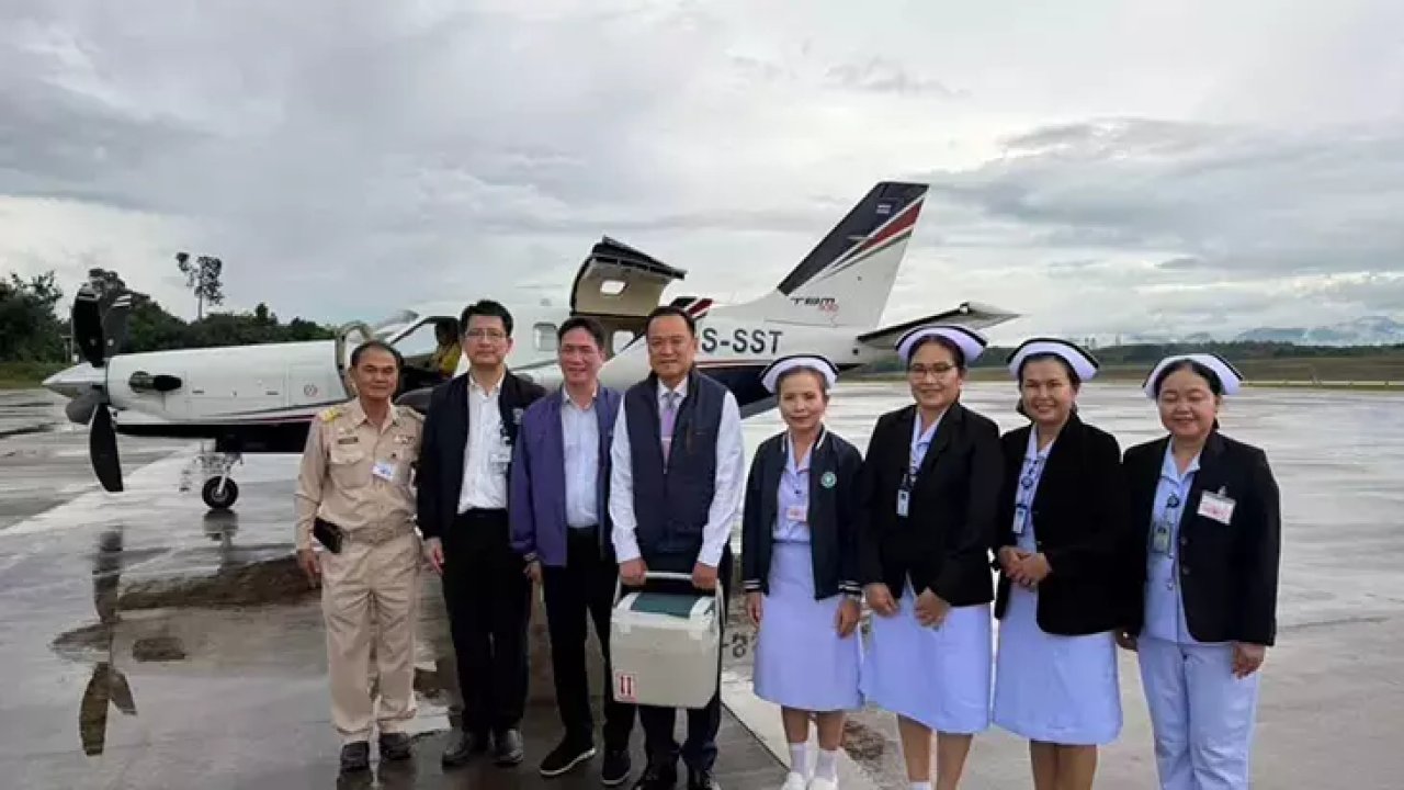 Tayland Başbakanı Anutin Charnvirakul, Özel Uçağının Pilotluğunu Yaparak Organ Taşıdı